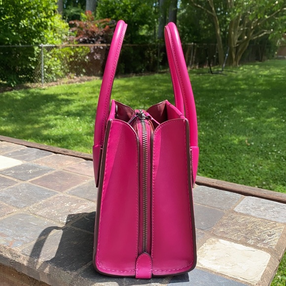 Coach Cashin 22 Tote - Picture 5 of 12